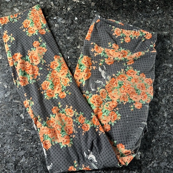 LuLaRoe Disney Collection Bambi Floral Grey Leggings Plus Size 1X TC T&C - Picture 1 of 10